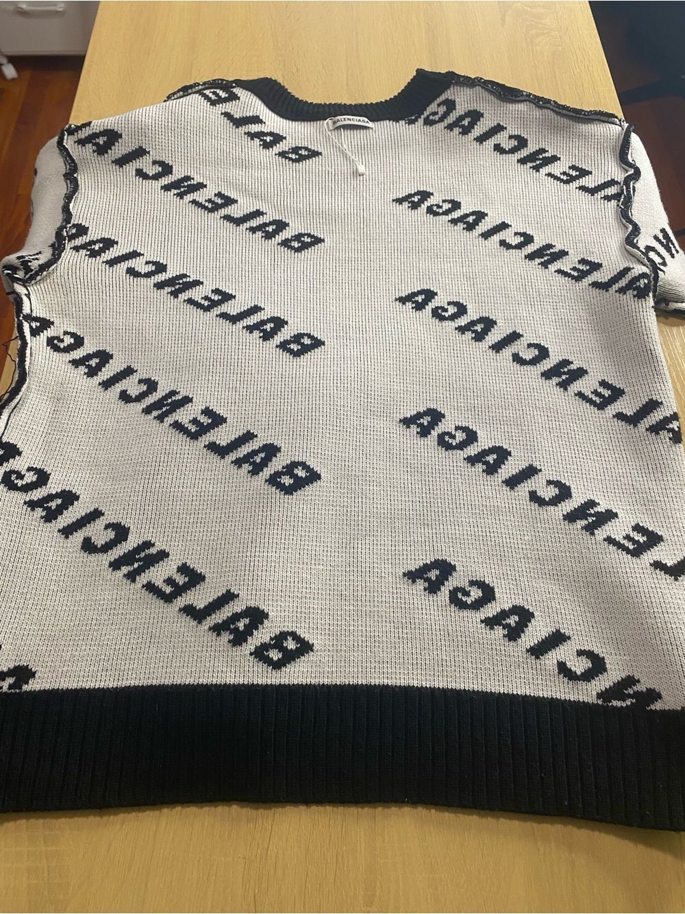🛍️Balenciaga Black Crewneck Sweater with White All-Over Logo - Picture 5 of 14